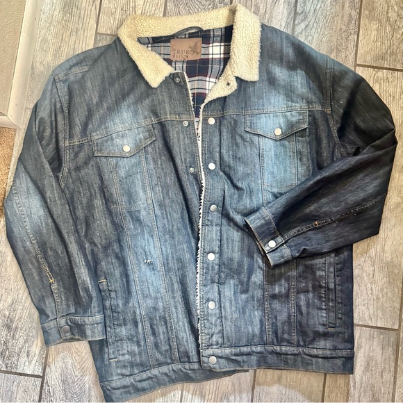 True Nation by DXL Men's Big & Tall Dark Blue Denim Sherpa & Plaid Lined Jacket - Picture 6 of 9